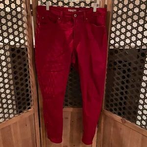 Red Levi Denizen Skinny Jeans